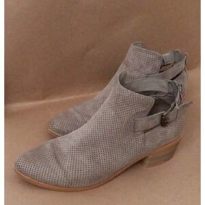 Dolce Vita Taupe Bootie - Size 8